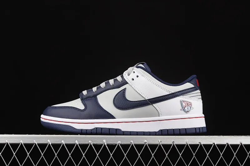 All Categories Nk SB Dunk Series Nk SB Dunk Low low-top sneakers #ZG version NBA x Nk Dunk Low EMB '75th Anniversary' NBA joint SB dunk backboard low-top sneakers DD3363-001
